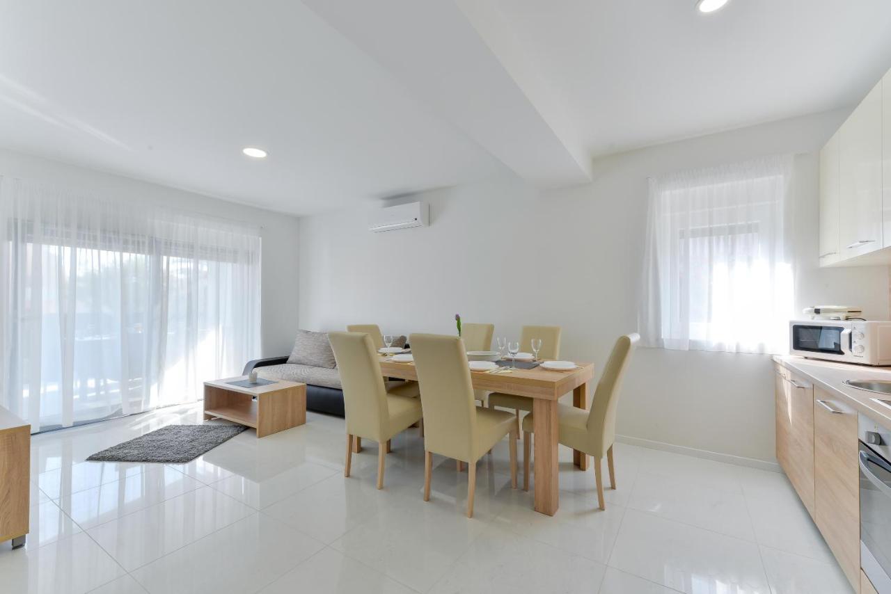 Resort Mirakul วีร์ ภายนอก รูปภาพ